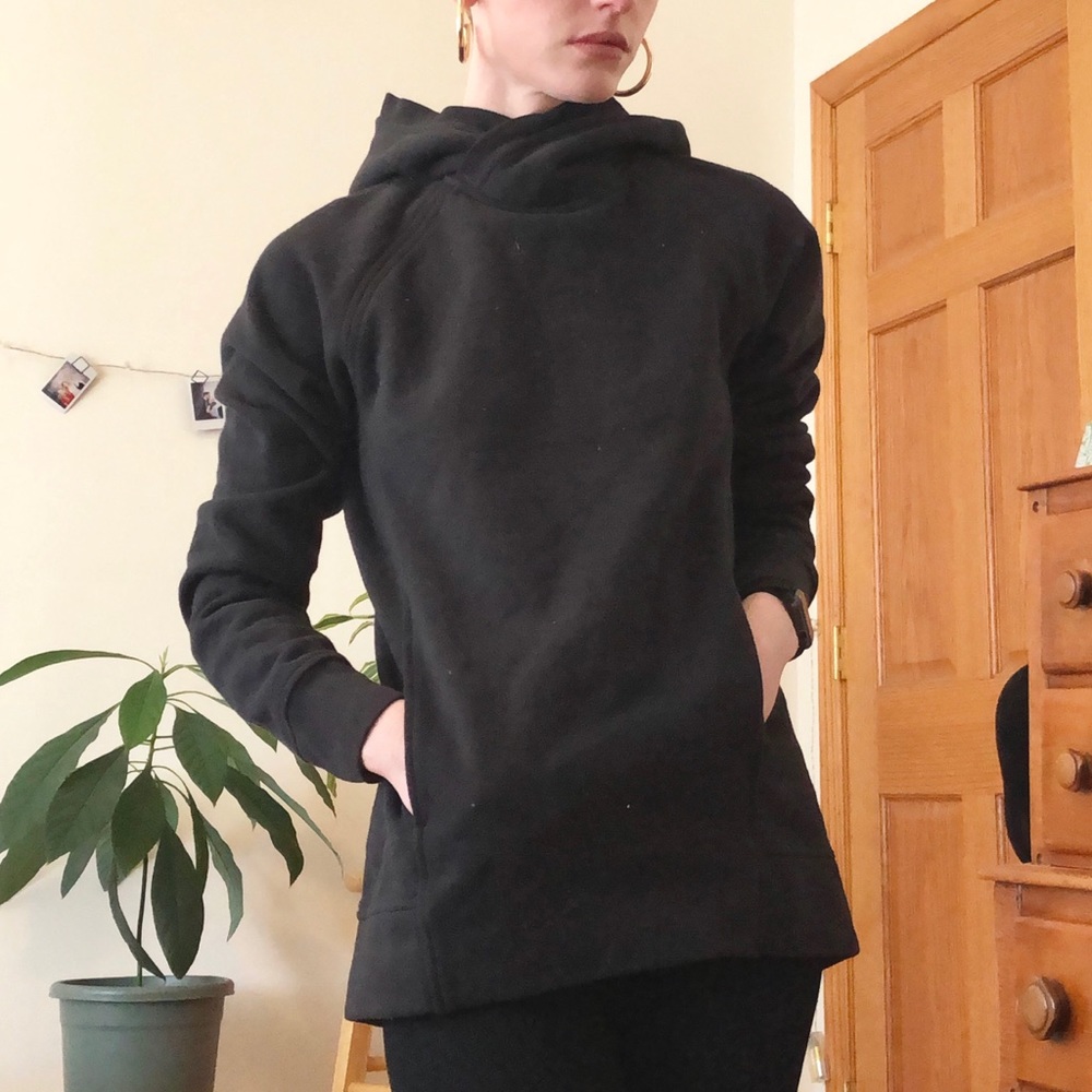 LuluLemon Black Wrap Neck Pullover Size 4